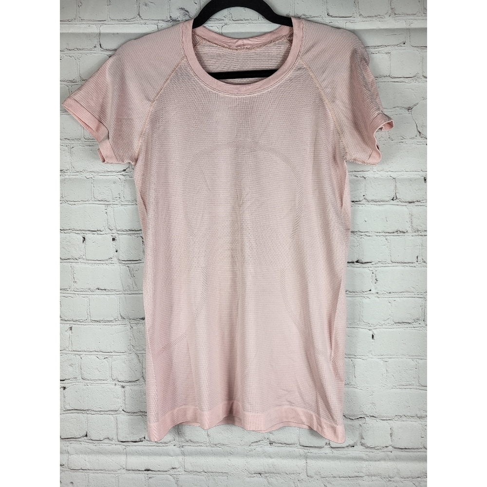 Lululemon Swiftly Tech Short Sleeve Shirt 2.0 Race Length Strawberry Milkshake